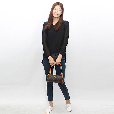 Louis Vuitton(���̺���) M95567 ���׷� ĵ���� ����Ŭ��ġ 2WAY �̹���6 - ���̺��� �߰���ǰ