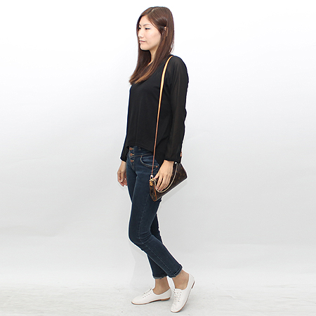 Louis Vuitton(���̺���) M95567 ���׷� ĵ���� ����Ŭ��ġ 2WAY �̹���7 - ���̺��� �߰���ǰ