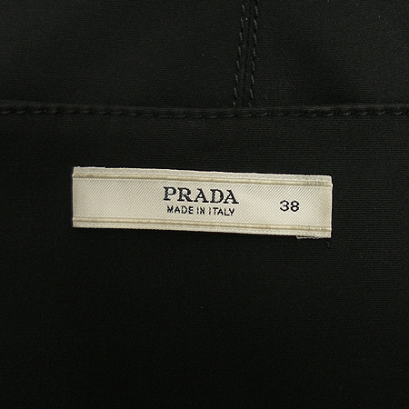 Prada(�����) ��ĿƮ �̹���4 - ���̺��� �߰���ǰ