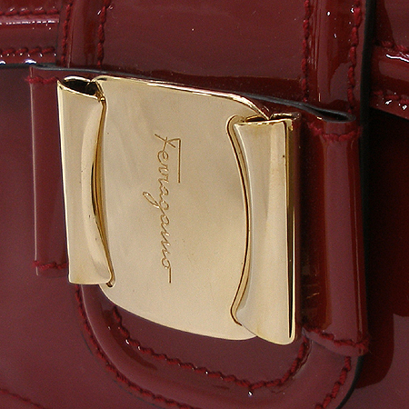 Ferragamo(��󰡸�) 21 B999 ���� ���̴�Ʈ ���� �ΰ� �ٶ� ��� ����� [��ġ��] �̹���4 - ���̺��� �߰���ǰ