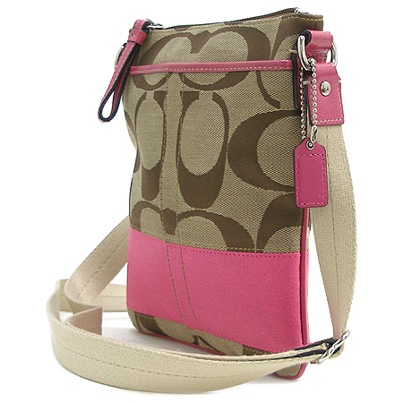 Coach(��ġ) 42619 �ñ׳�ó �ڰ��� ũ�ν��� �̹���2 - ���̺��� �߰���ǰ
