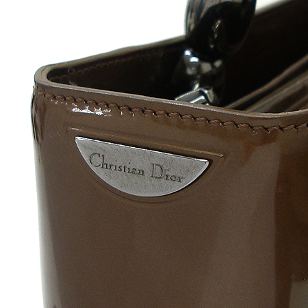 Dior(ũ����î���) ���� ������ ���� ������ ��� �簢 ��Ʈ�� �̹���4 - ���̺��� �߰���ǰ