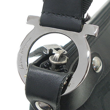 Ferragamo(��󰡸�) 21 6342 �к긯 ��ġ�� �ΰ� ���� ����� �̹���3 - ���̺��� �߰���ǰ