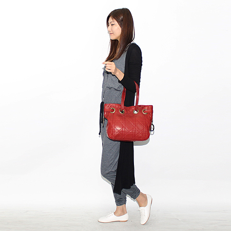 Dior(ũ����î���) CLB44484 ī���� ���� ����� �̹���7 - ���̺��� �߰���ǰ