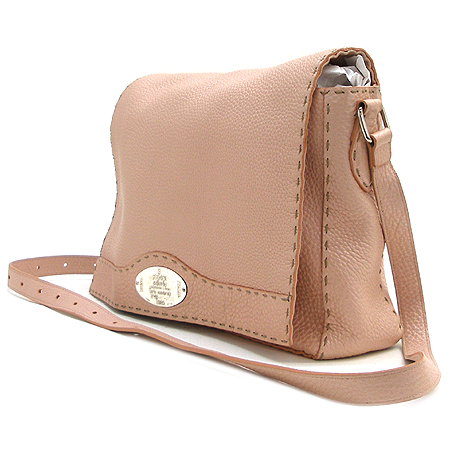 Fendi(���) 8BT116 �������� ��ġ ���� ���� �ΰ� ��� ũ�ν��� �̹���3 - ���̺��� �߰���ǰ