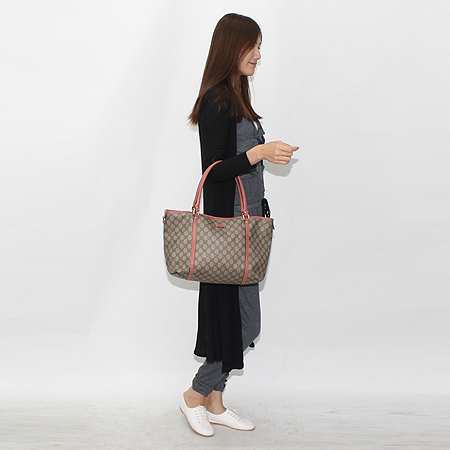 Gucci(����) 197953 GG�ΰ� PVC �ε� ��ũ Ʈ���� ����� [��ġ��] �̹���7 - ���̺��� �߰���ǰ