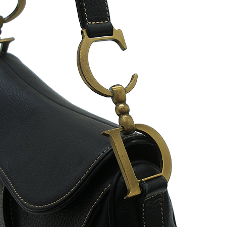 Dior(ũ����î���) �������� ���� ���� ����ΰ� ����� �̹���4 - ���̺��� �߰���ǰ
