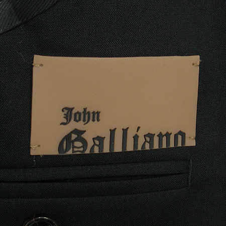 John Galliano(�������Ƴ�) ���� �̹���5 - ���̺��� �߰���ǰ