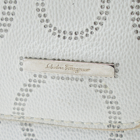 Ferragamo(��󰡸�) 22 7237 ��ġ�� �ΰ� ������ [�뱸�ݿ��纻��] �̹���2 - ���̺��� �߰���ǰ