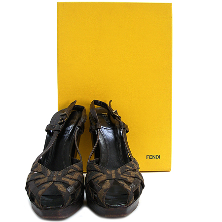 Fendi(���) 8X2464 ��ī �ڰ��� ��� ������ ���� �̹���2 - ���̺��� �߰���ǰ