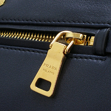 Prada(�����) BN2103 SOFT CALF �۾��� ���� ��Ʈ�� + ��� ��Ʈ�� [�б�����������2ȣ��] �̹���4 - ���̺��� �߰���ǰ
