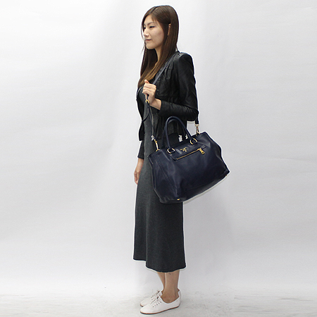 Prada(�����) BN2103 SOFT CALF �۾��� ���� ��Ʈ�� + ��� ��Ʈ�� [�б�����������2ȣ��] �̹���7 - ���̺��� �߰���ǰ