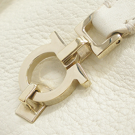 Ferragamo(��󰡸�) 21 5412 ���� ��ġ�� ��� ���� ����� �̹���3 - ���̺��� �߰���ǰ
