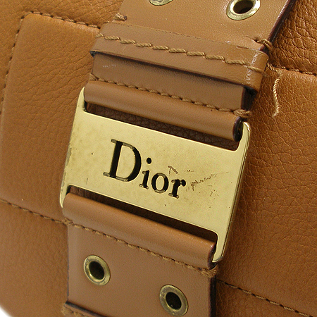 Dior(ũ����î���) ���� ���� ȣ�� ����� �̹���4 - ���̺��� �߰���ǰ