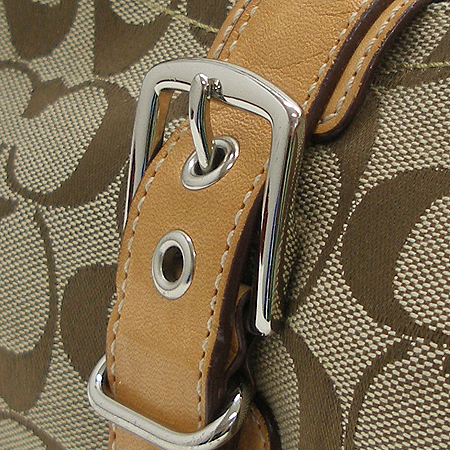 Coach(��ġ) �ñ׳��� �к긯 ���� ��Ʈ ��� �Ŀ�ġ �� ����� �̹���5 - ���̺��� �߰���ǰ