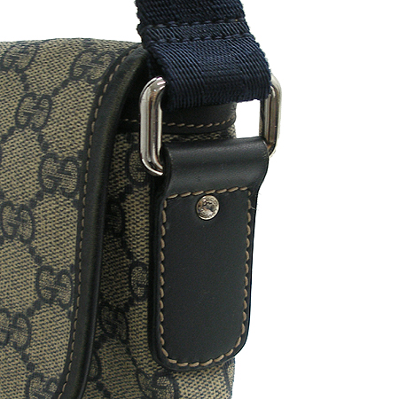 Gucci(����) 223666 GG �ΰ� PVC ũ�ν��� [��������] �̹���4 - ���̺��� �߰���ǰ