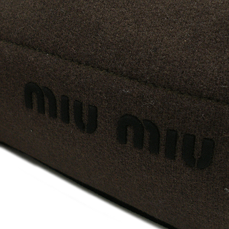 MiuMiu(�̿�̿�) ���� ũ�ν��� �̹���4 - ���̺��� �߰���ǰ
