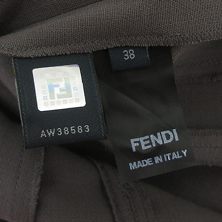 Fendi(���) ���ǽ� �̹���4 - ���̺��� �߰���ǰ