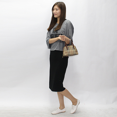 Burberry(������) Ŭ���� ��� üũ �̴� ��Ʈ�� �̹���7 - ���̺��� �߰���ǰ