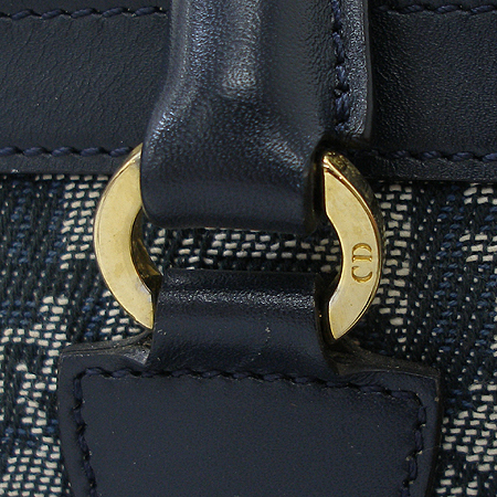 Dior(ũ����î���) �ΰ� �ڰ��� �� ���� ��Ʈ�� �̹���4 - ���̺��� �߰���ǰ