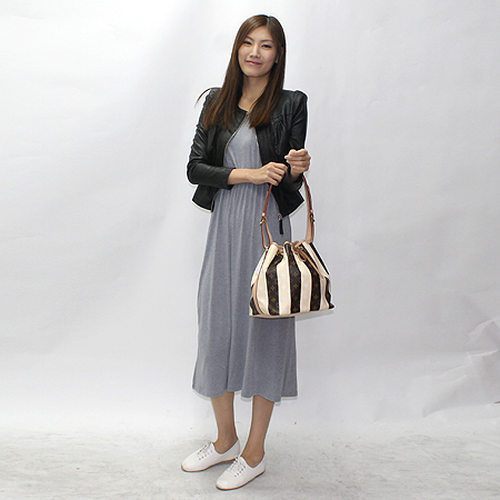 Louis Vuitton(���̺���) 2011 �÷��� M40564 ���׷� ĵ���� �ڶ�뿡 ����� �̹���6 - ���̺��� �߰���ǰ