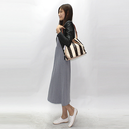 Louis Vuitton(���̺���) 2011 �÷��� M40564 ���׷� ĵ���� �ڶ�뿡 ����� �̹���7 - ���̺��� �߰���ǰ