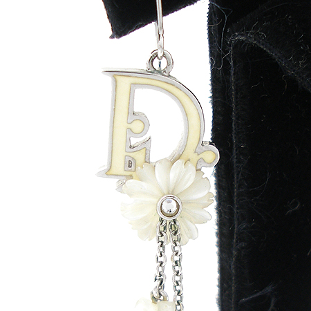 Dior(ũ����î���) �̴ϼ� �ΰ� �Ͱ��� �̹���3 - ���̺��� �߰���ǰ