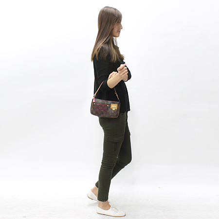 Louis Vuitton(���̺���) M95185 ���׷� ����Ʈ �Ǽ��縮 ���� ������ �Ŀ�ġ ����� �̹���7 - ���̺��� �߰���ǰ