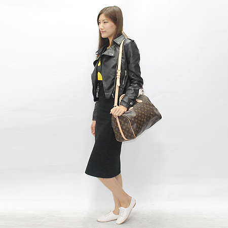Louis Vuitton(���̺���) M40392 ���׷� ĵ���� ���� ���ǵ� 35������ ��Ʈ�� + �����Ʈ�� [�б�����������2ȣ��] �̹���7 - ���̺��� �߰���ǰ