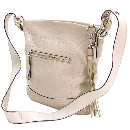 Coach(��ġ) 1472 ���̺��� ���� ũ�ν��� �̹���2 - ���̺��� �߰���ǰ