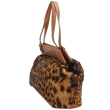 CAVALLI(��߸�) �����ĵ� ��ġ ����� �̹���2 - ���̺��� �߰���ǰ