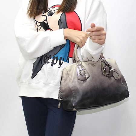 Prada(�����) �׶��̼� ���� ��Ʈ�� �̹���7 - ���̺��� �߰���ǰ