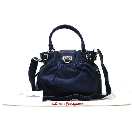 Ferragamo(��󰡸�) 21 A485 ���� ��ġ�� ��� ���̺� ���� 2way [��ġ��] �̹���2 - ���̺��� �߰���ǰ