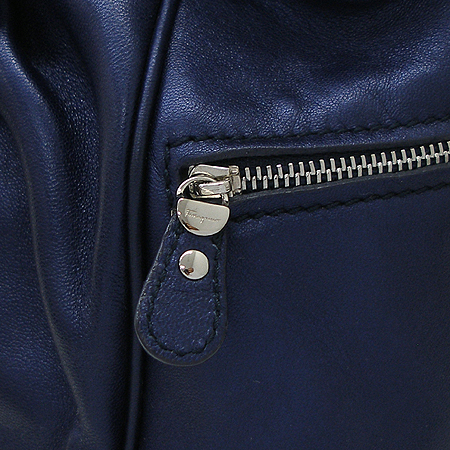 Ferragamo(��󰡸�) 21 A485 ���� ��ġ�� ��� ���̺� ���� 2way [��ġ��] �̹���5 - ���̺��� �߰���ǰ