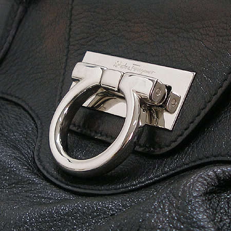 Ferragamo(��󰡸�) 21 5370 ���� ���� ��ġ�� ��� ��Ʈ�� �̹���5 - ���̺��� �߰���ǰ