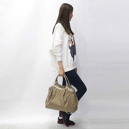 Gucci(����) 211943 GG �ΰ� �ڰ��� ��Ű ��Ʈ�� [��������] �̹���7 - ���̺��� �߰���ǰ