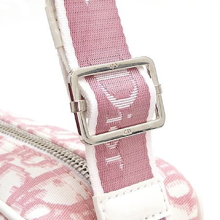 Dior(ũ����î���) GLY44190 �ΰ� �к긯 �ö�� PVC ��� ũ�ν��� �̹���4 - ���̺��� �߰���ǰ