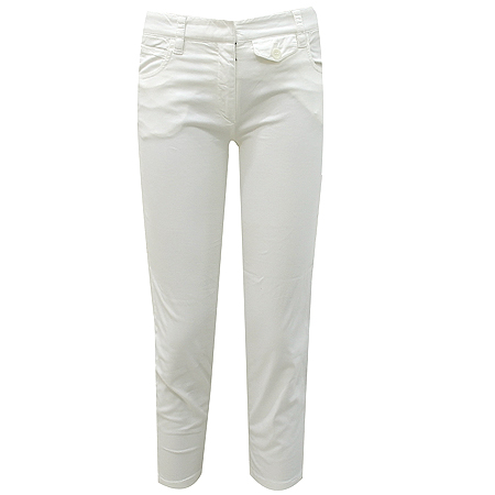 �����  ����