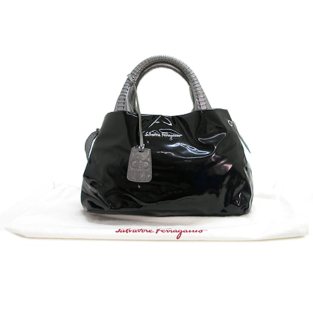 Ferragamo(��󰡸�) 21 A788 ���� ���̴�Ʈ ��Ʈ�� �̹���2 - ���̺��� �߰���ǰ
