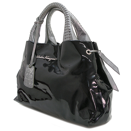 Ferragamo(��󰡸�) 21 A788 ���� ���̴�Ʈ ��Ʈ�� �̹���3 - ���̺��� �߰���ǰ