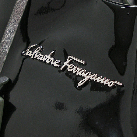 Ferragamo(��󰡸�) 21 A788 ���� ���̴�Ʈ ��Ʈ�� �̹���5 - ���̺��� �߰���ǰ