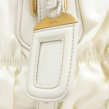 Prada(�����) BN1407 ������ �к긯 ��Ʈ�� + ��� ��Ʈ�� �̹���4 - ���̺��� �߰���ǰ