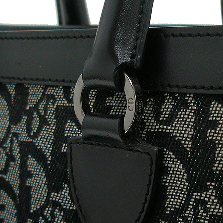 Dior(ũ����î���) �ΰ� �𰡵� ������ ��Ʈ�� �̹���4 - ���̺��� �߰���ǰ