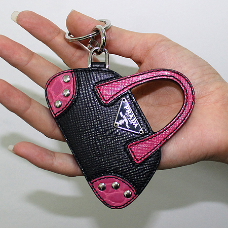 Prada(�����) ���ǾƳ� �� å ŰȦ�� �̹���7 - ���̺��� �߰���ǰ