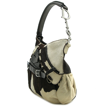 Dior(ũ����î���) ��ġ ���� ��Ƽ ���� ���� �ΰ� ��� ����� �̹���3 - ���̺��� �߰���ǰ