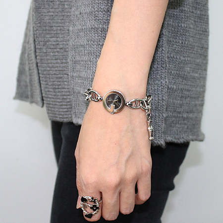 Gucci(����) YA107503 THE G CHARMS ü�� ��ƿ ������ �ð� [��������] �̹���6 - ���̺��� �߰���ǰ