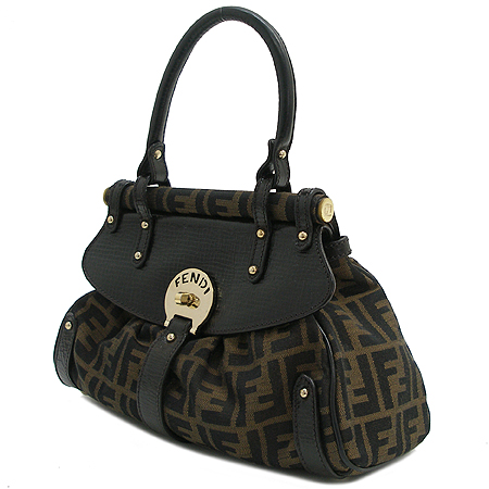 Fendi(���) 8BN143 FF �ΰ� ��ī �ڰ��� ��Ʈ�� �̹���3 - ���̺��� �߰���ǰ