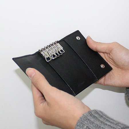 Prada(�����) M222A 6Ȧ�� �����̳� Ű���̽� �̹���7 - ���̺��� �߰���ǰ