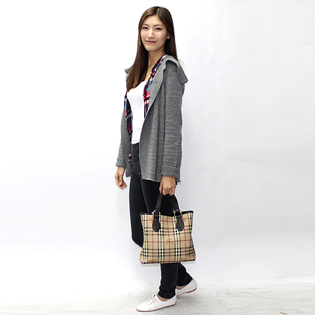 Burberry(������) 3200979 Ŭ���� üũ ��Ʈ�� �̹���6 - ���̺��� �߰���ǰ