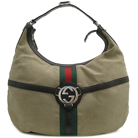 ����  �����